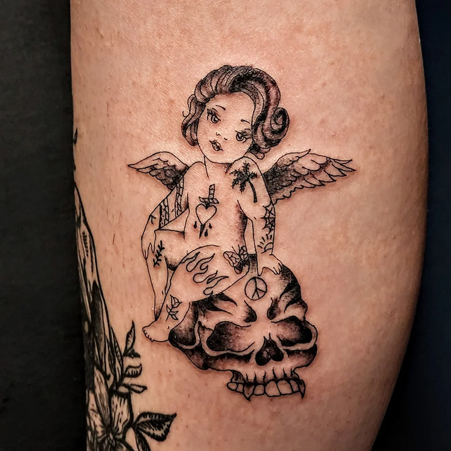 Fineline Tattoo in Honolulu